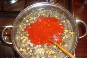 Tocanita de ciuperci si mazare