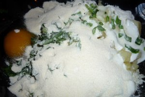 Chiftelute de cartof si branza la cuptor