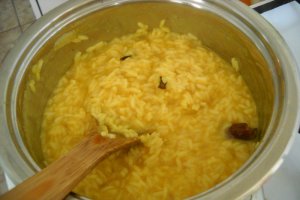 Snitele de pui cu orez indian
