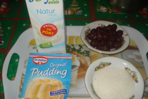 Budinca la pahar cu jeleu de visine si Joya Natur