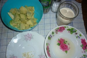 Aperitiv cu avocado, cuisoare si JOYA Soygurt natur
