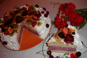 Tort cu fructe