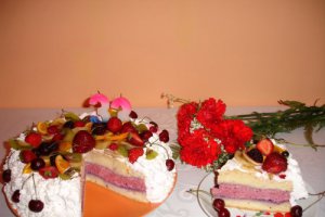 Tort cu fructe