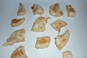 Piept de pui cu fenicul la cuptor