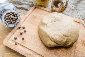 Tarta rustica cu afine si banane