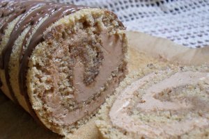 Rulada cu ciocolata si blat capucino