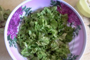 Salata cu salata verde,rosii si ceapa