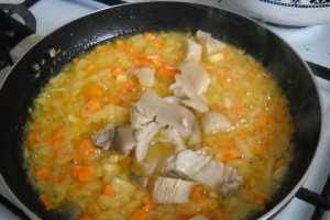 Peste cu legume si ciuperci