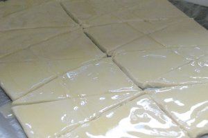 Croissante cu unt