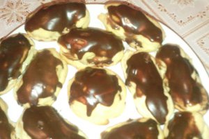 Eclere cu crema de cremsnit
