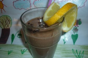 Milkshake cu bautura din soia Joya Schoko si banane