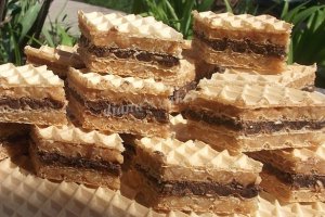 Napolitane cu crema de caramele si ciocolata