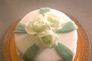 Tort 'noroios' cu ciocolata mud cake