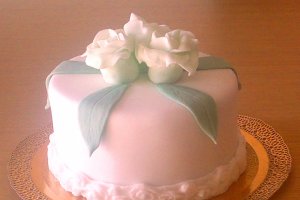 Tort 'noroios' cu ciocolata mud cake