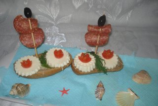 Gustare ''Corabii in deriva'' cu Miez de Lapte Delaco