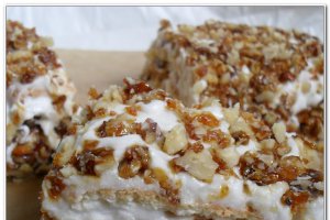 Prajitura cu foi si nuca caramelizata