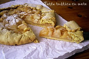 Tarta rustica cu mere