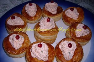 Vol-au-vent cu somon afumat
