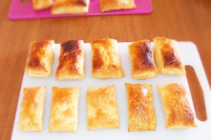 Foietaj cu frisca si fructe