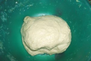 Placinta rulata cu branza dulce
