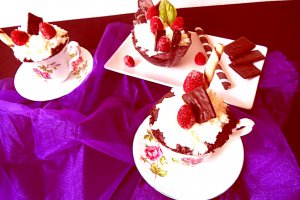 Mug cake- desert la cană cu spumă din Miez de lapte