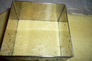Duo mousse de ciocolata cu Miez de lapte si sos de capsuni