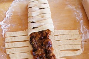 Strudel cu prune