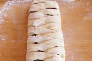 Strudel cu prune