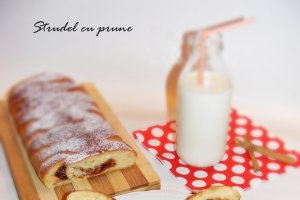 Strudel cu prune