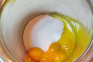 Tarta cu fructe de padure