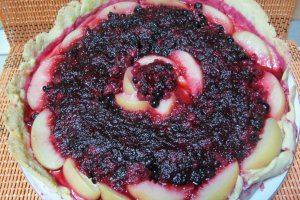 Tarta cu fructe de padure