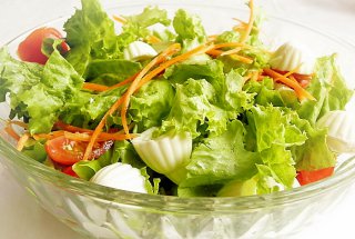Salata cu 