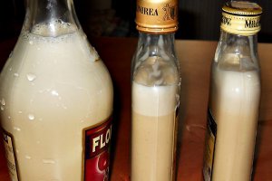 Lichior de oua
