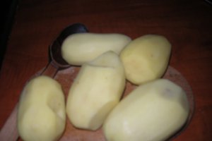 Mancare de cartofi cu masline