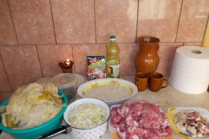 Sarmale  cu carne  de porc si  curcan