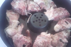 Oase de porc la cuptor
