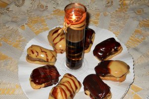 Mini eclere cu crema de ness(Bucataras Senzational)