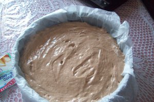 Prajitura de ciocolata cu bombite de branza si cocos