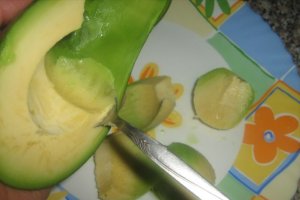 Salata de avocado