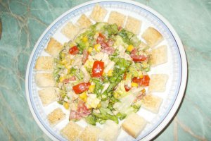 Salata de piept de pui si legume