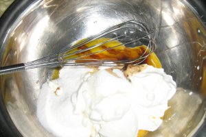 Tarta cu mac si brinza