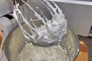 Prajitura Alba ca zapada