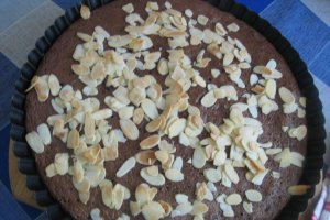 Tarta de cacao cu aroma de migdale