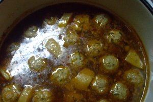 Ciorba de perisoare si carne de porc
