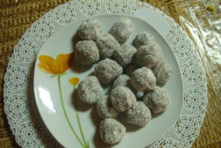 Bombe cu ricotta si ciocolata 