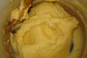 Mini eclere cu crema de cremes