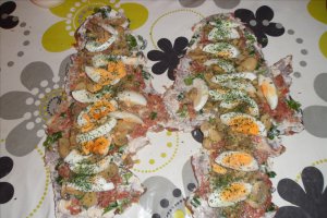 Rulada din carne de porc umpluta cu ou si ciuperci