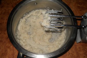 Mini amandine cu fondant (Editie speciala de Paste)