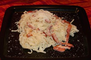 Spaghete carbonara, reţetă cu smantana