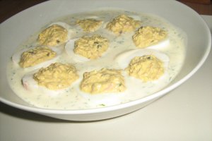 Oua umplute cu ton